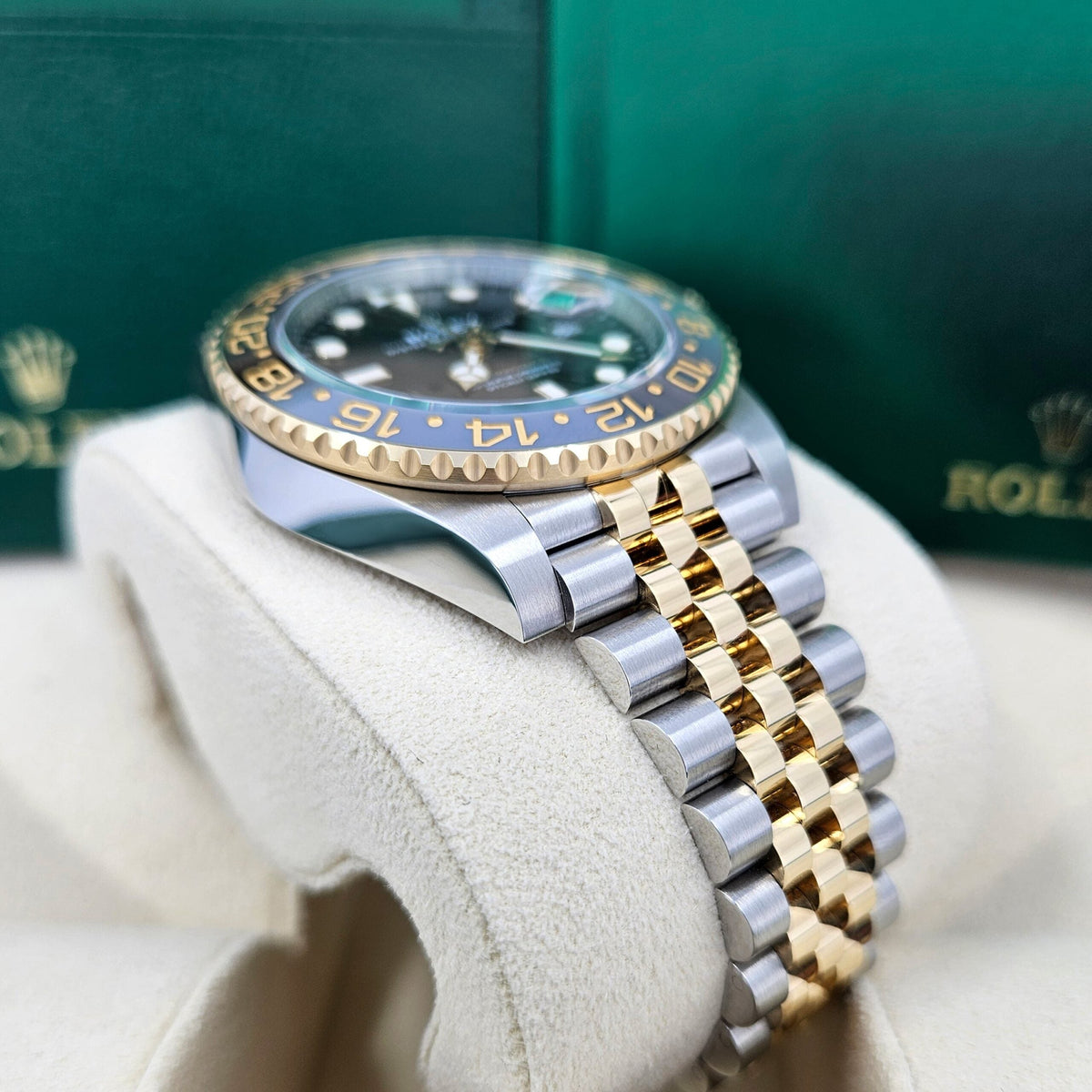 GMT-Master II, 40mm, Oystersteel and 18k Yellow Gold, photo 3