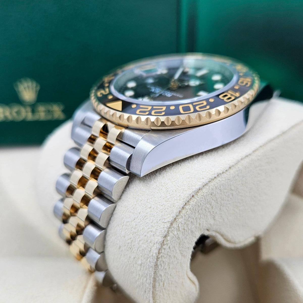 GMT-Master II, 40mm, Oystersteel and 18k Yellow Gold, photo 7