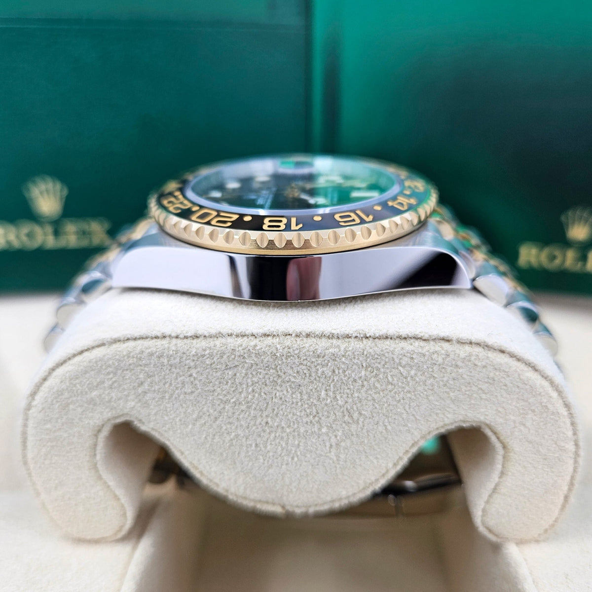 GMT-Master II, 40mm, Oystersteel and 18k Yellow Gold, photo 8