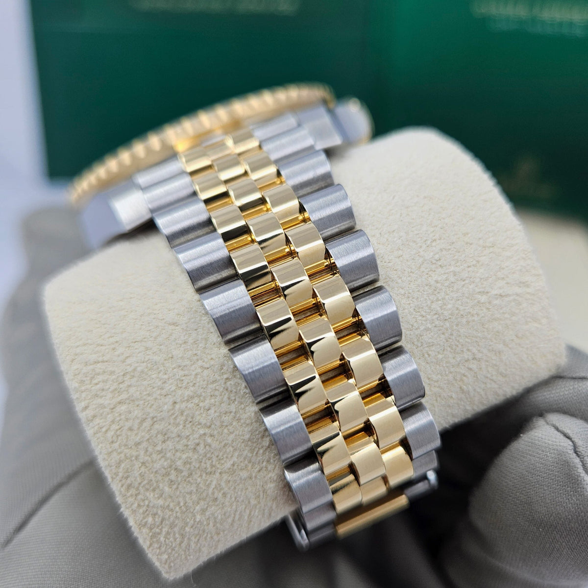 GMT-Master II, 40mm, Oystersteel and 18k Yellow Gold, photo 11