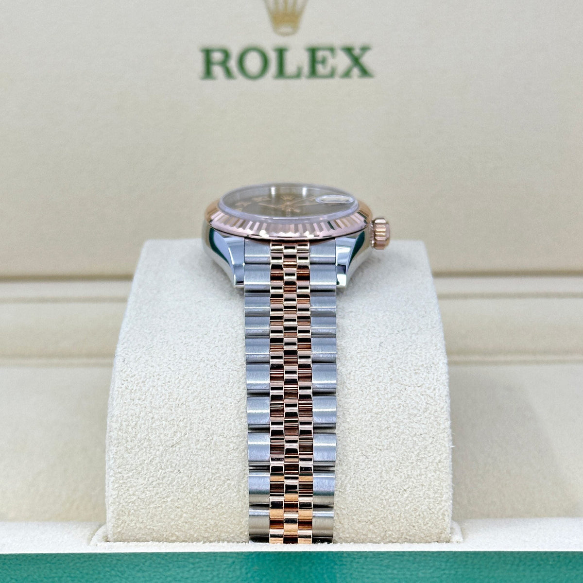 Lady-Datejust 28, Oystersteel and 18k Everose Gold, photo 3