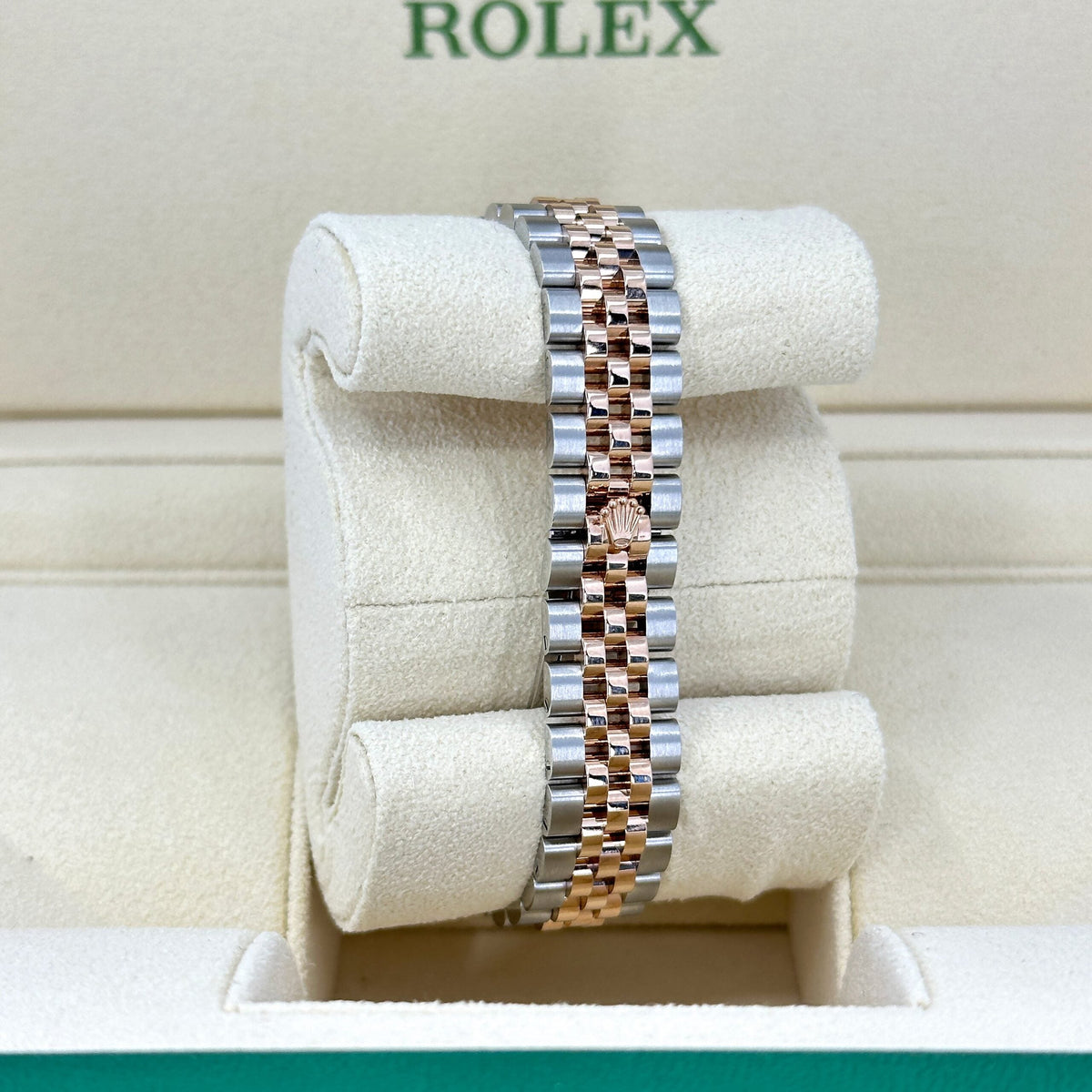 Lady-Datejust 28, Oystersteel and 18k Everose Gold, photo 9