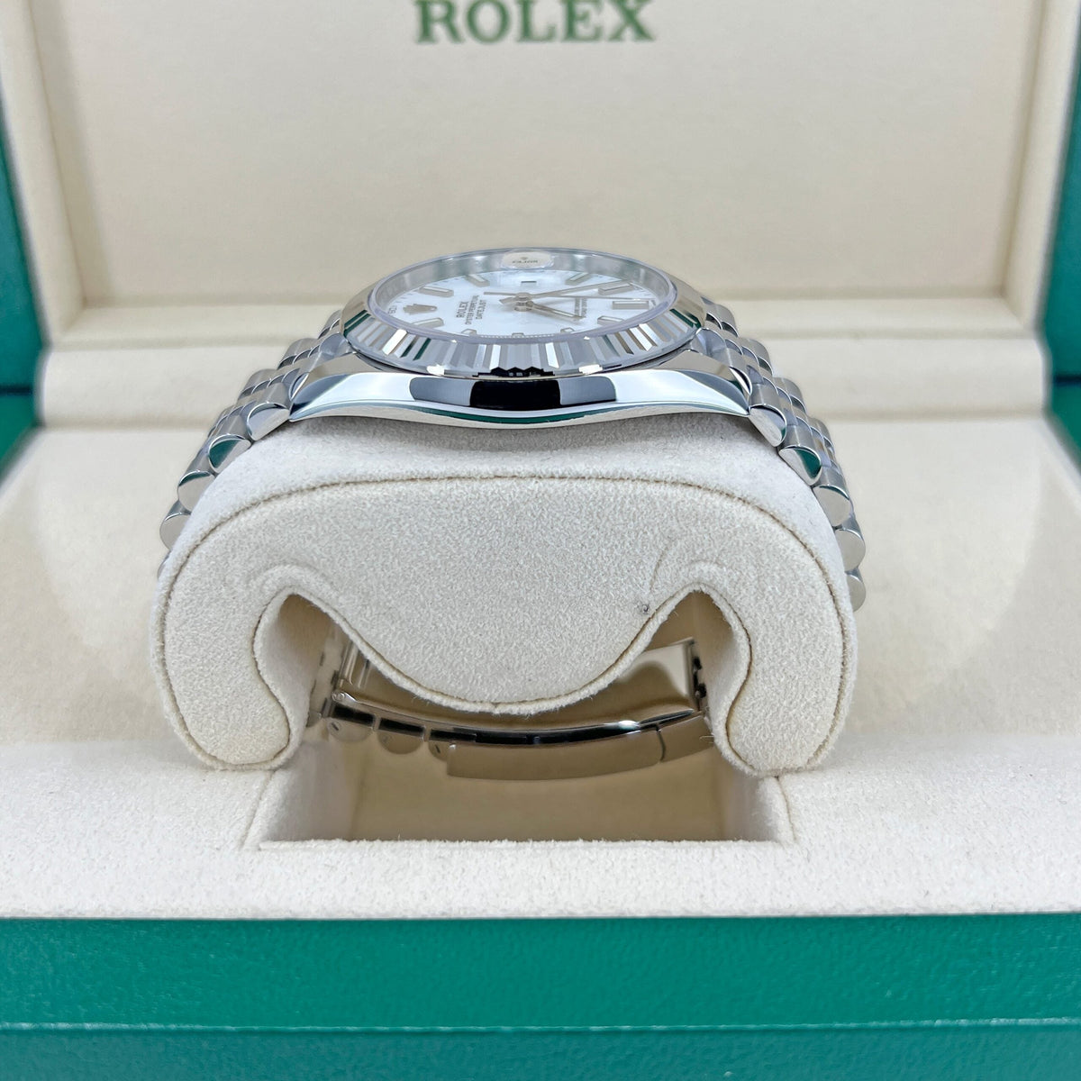 Datejust 41 Oystersteel and 18K White Gold 41 mm White Dial, photo 6