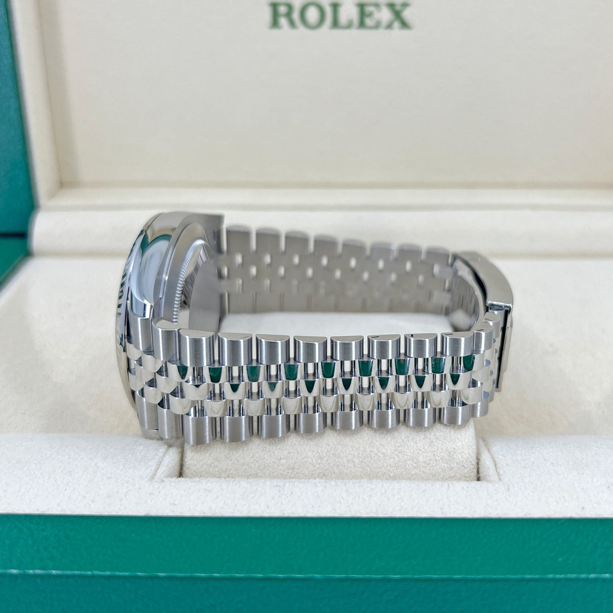 Datejust 41 Oystersteel and 18K White Gold 41 mm White Dial, photo 10