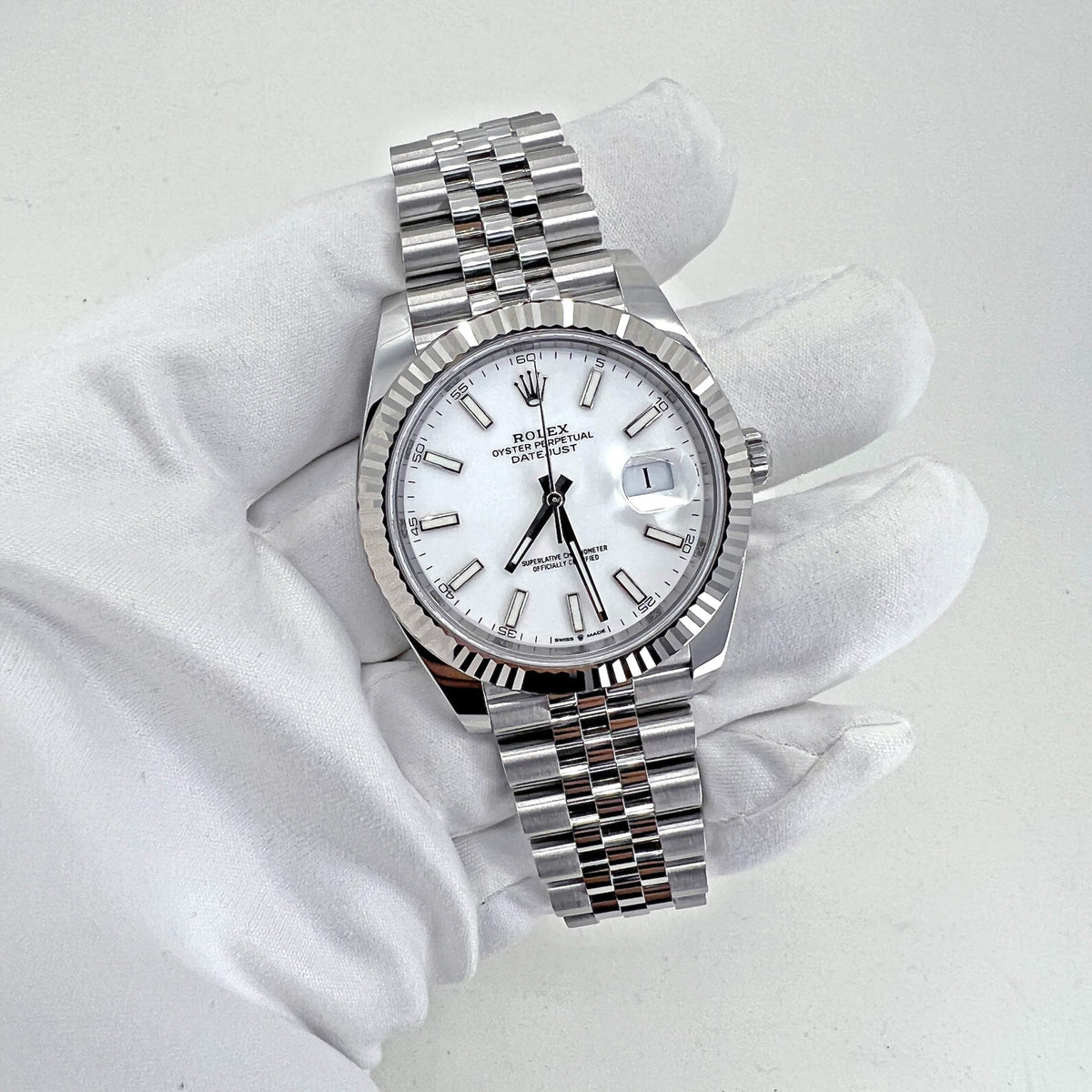 Datejust 41 Oystersteel and 18K White Gold 41 mm White Dial, photo 13