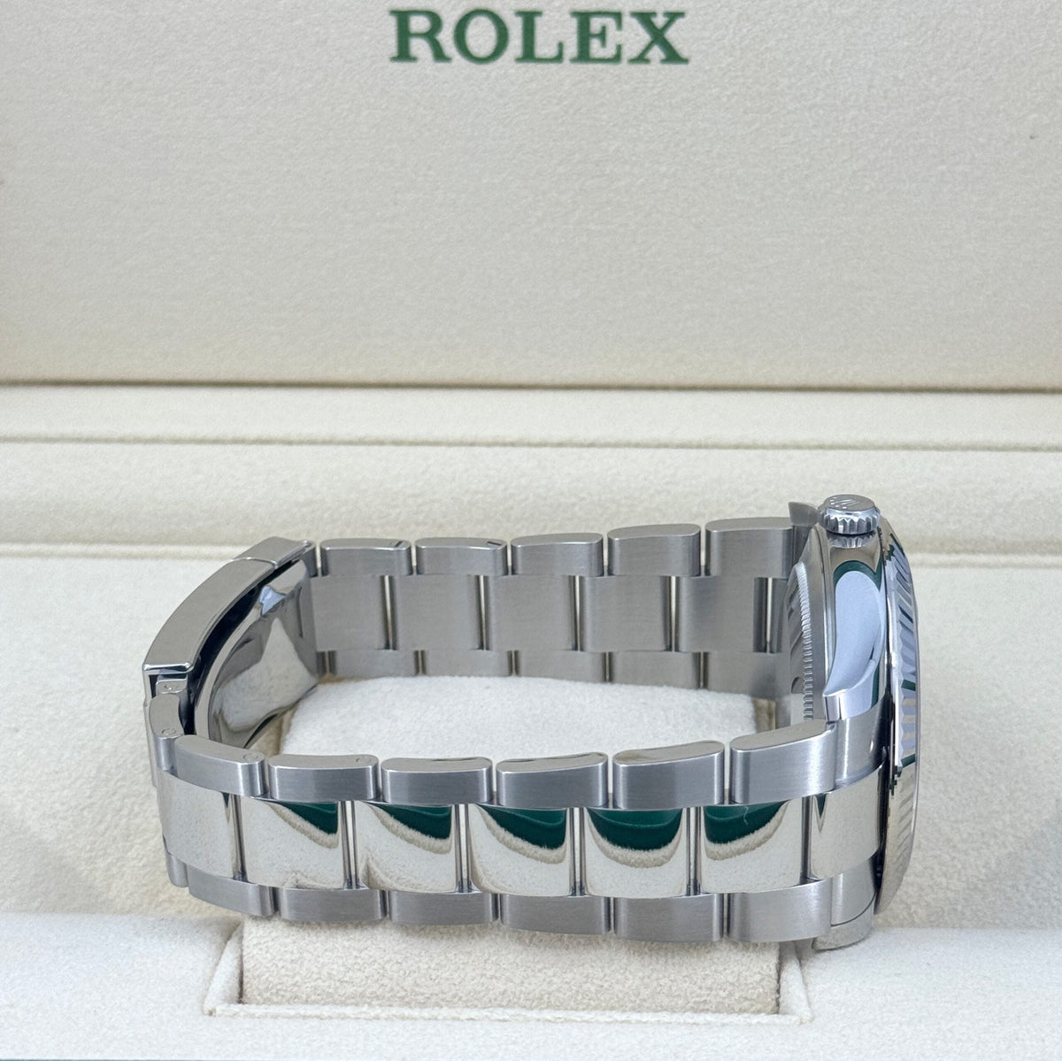 Datejust 41mm, Oystersteel and 18k White Gold, photo 11