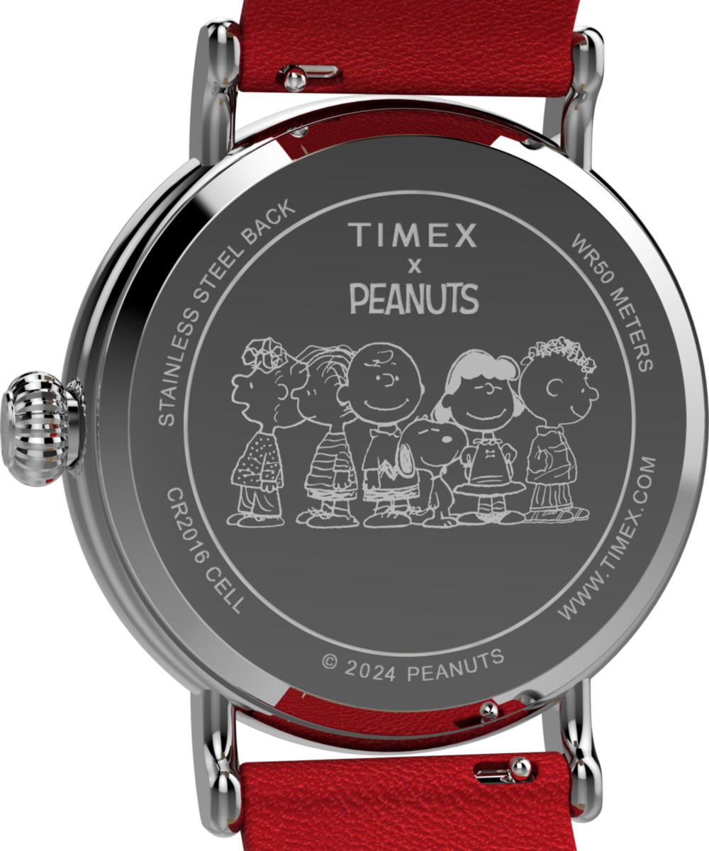 Peanuts® x Timex Standard Snoopy Santa 40mm Leather Strap Watch, photo 4