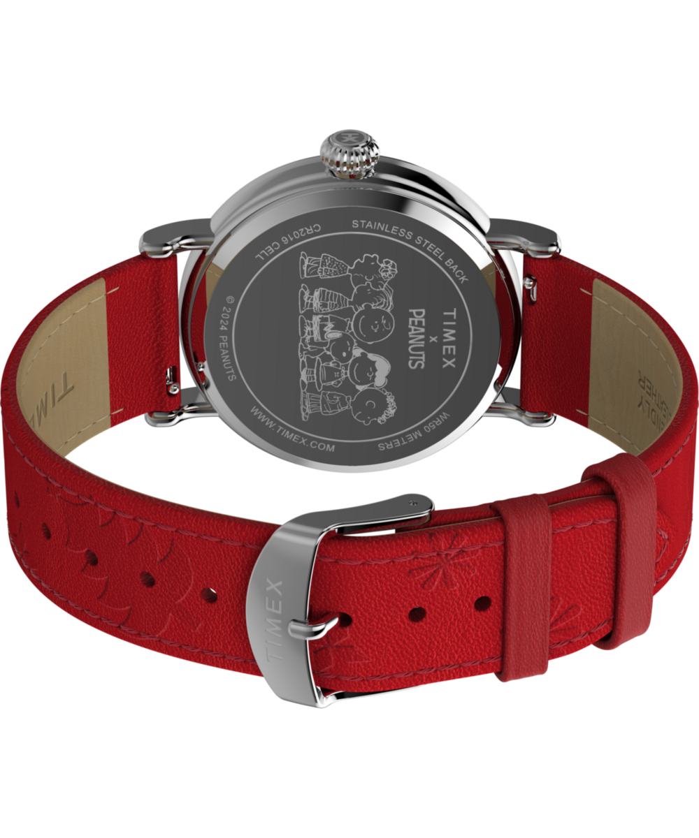 Peanuts® x Timex Standard Snoopy Santa 40mm Leather Strap Watch, photo 5