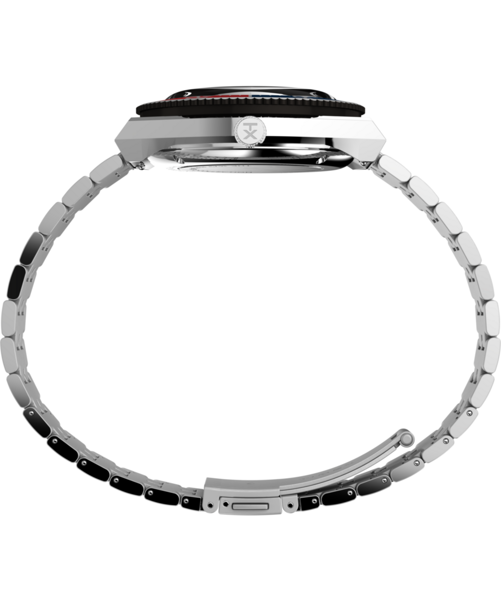 Peanuts® x Timex M79 Automatic 40mm Stainless Steel Bracelet Watch, photo 2