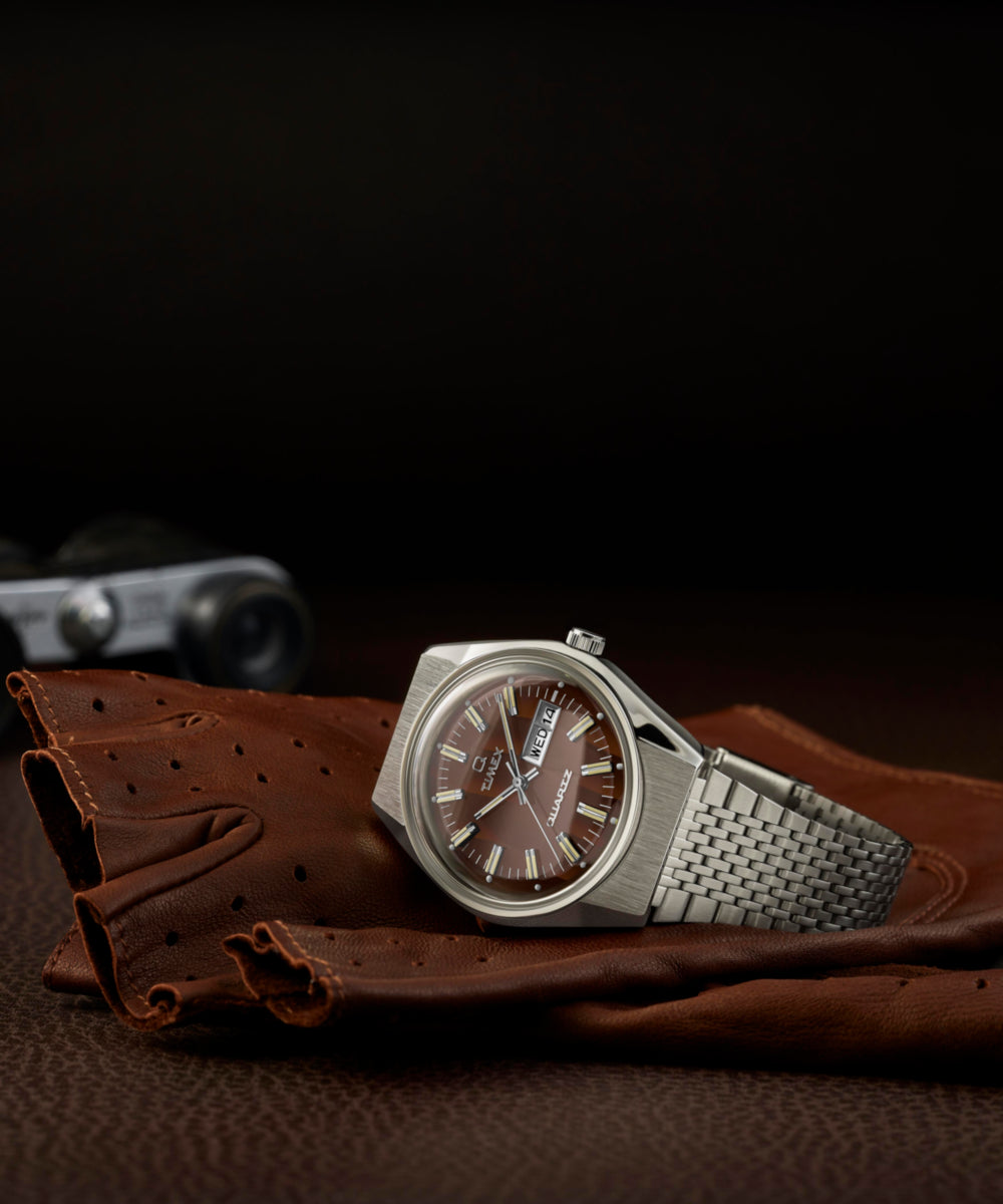 Q Timex® Falcon Eye 38mm Stainless Steel Bracelet Watch, photo 7