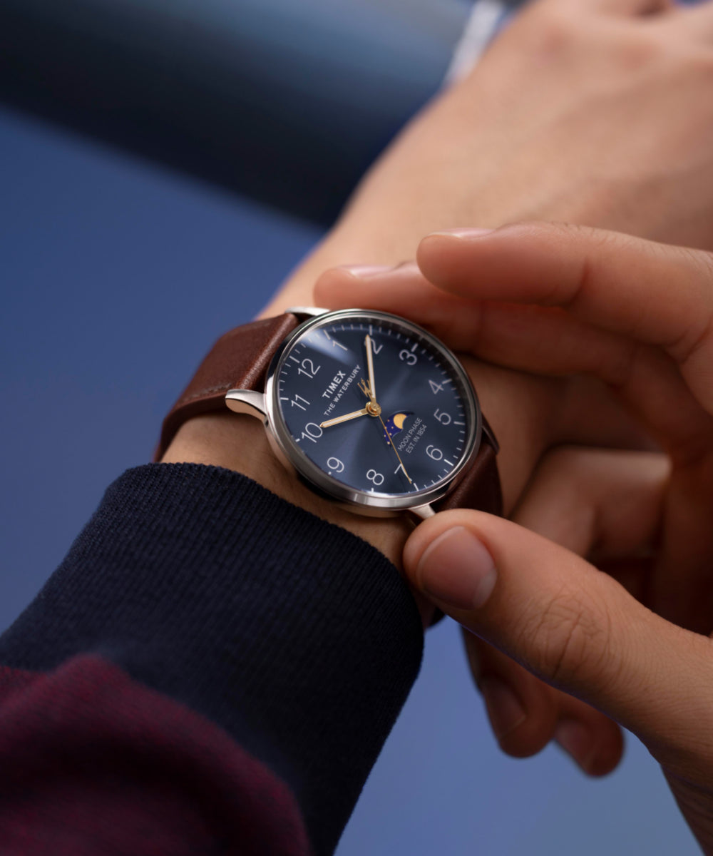 Waterbury Classic Moon Phase 40mm Leather Strap Watch, photo 2