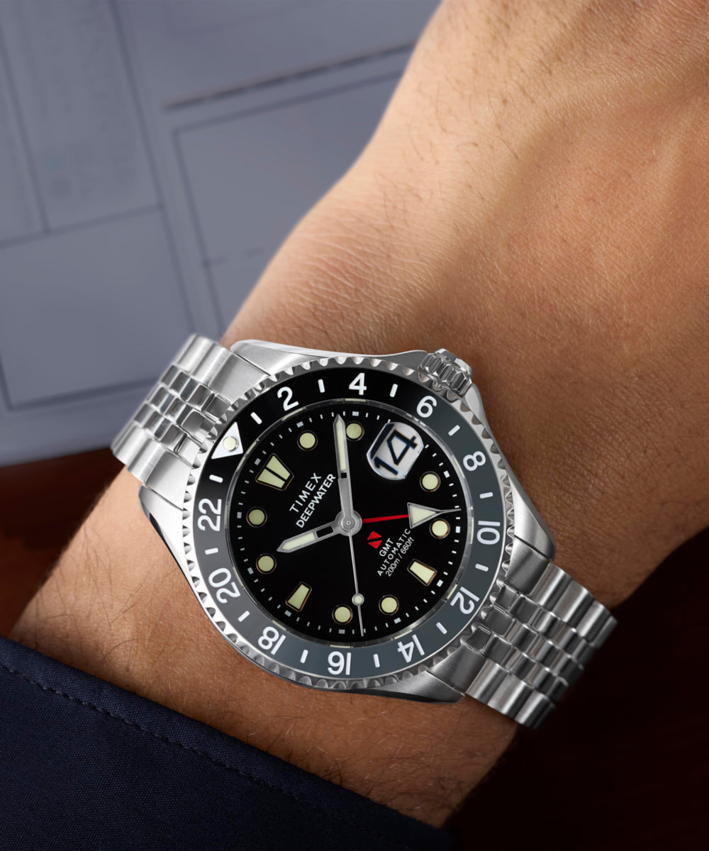 Deepwater Meridian 200 Automatic GMT 42mm Stainless Steel Bracelet Watch, photo 2
