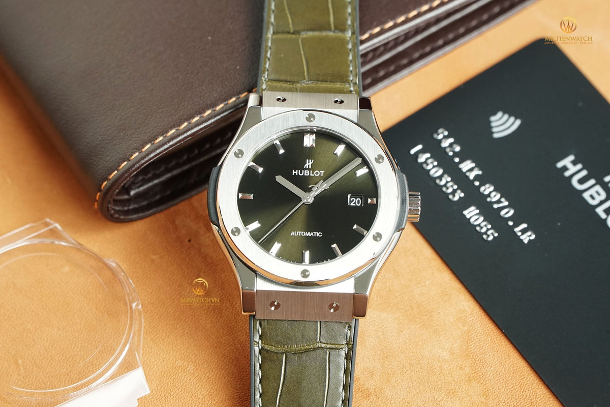 Classic Fusion Automatic 42mm, Unworn 2025, photo 3