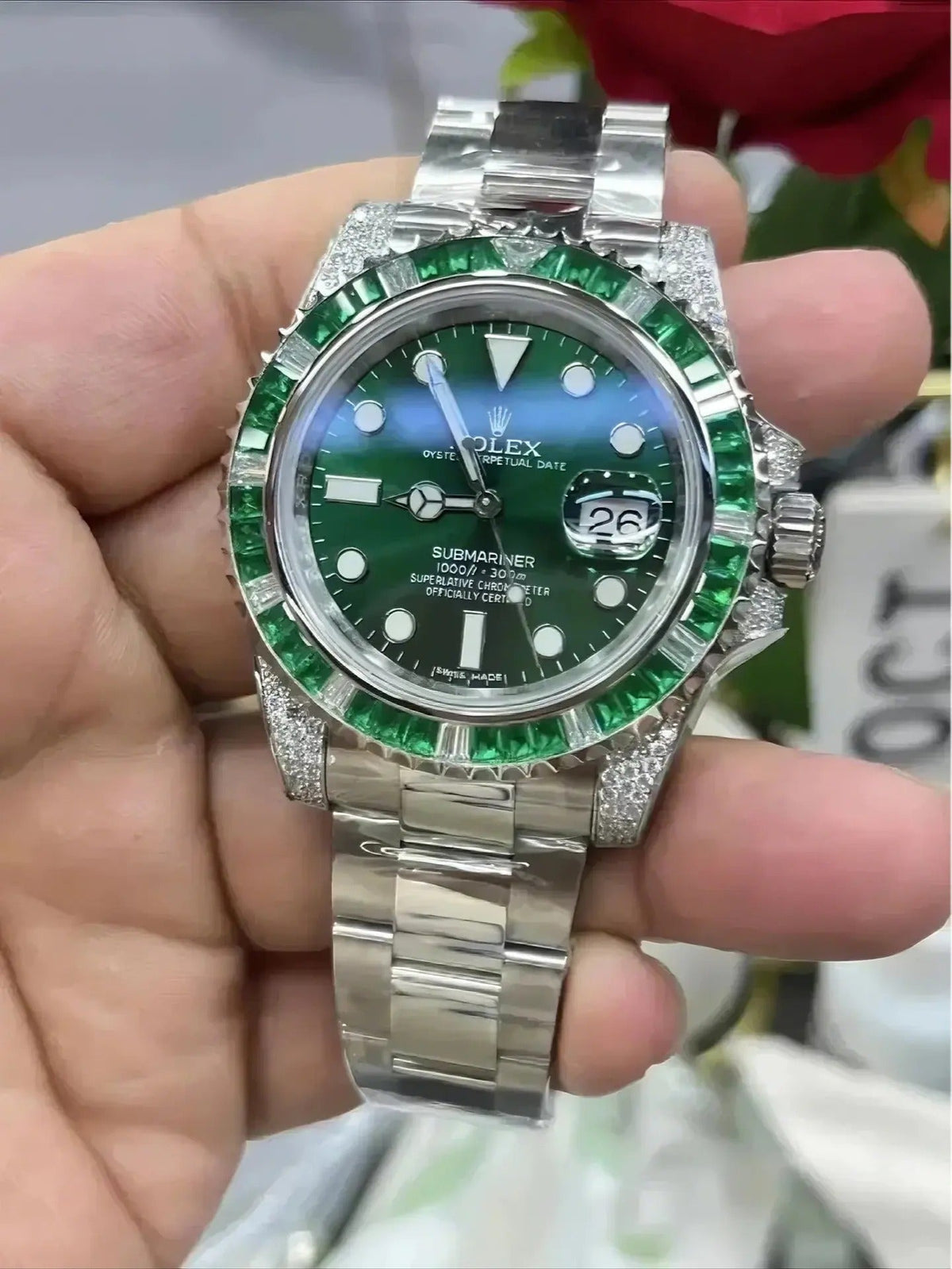 Submariner Date, 18K White Gold Diamonds Emerald UNWORN, 40mm, photo 4