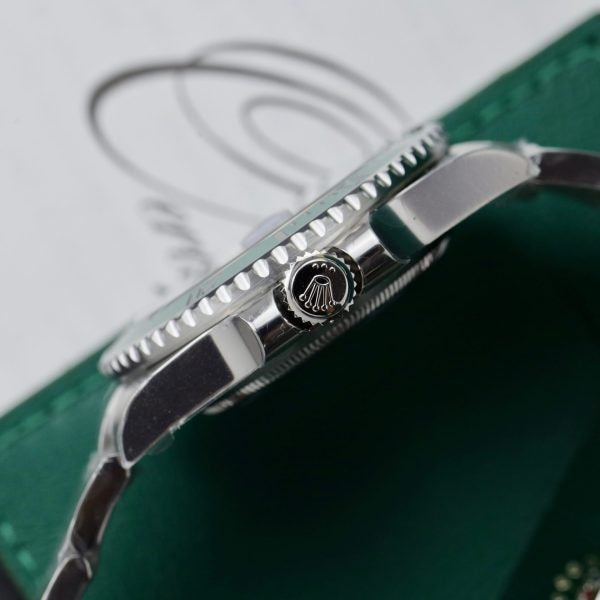 Submariner Stainless Steel “The Hulk” Green Dial Cerachrom Bezel, 41mm, photo 8