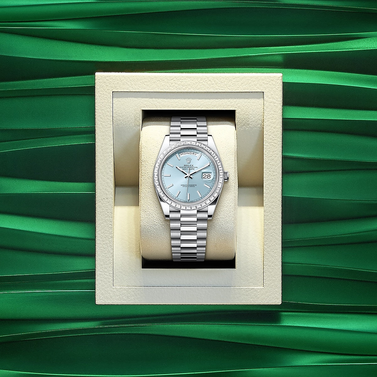 Day-Date 40, Platinum with Diamond-set, 40mm, photo 5