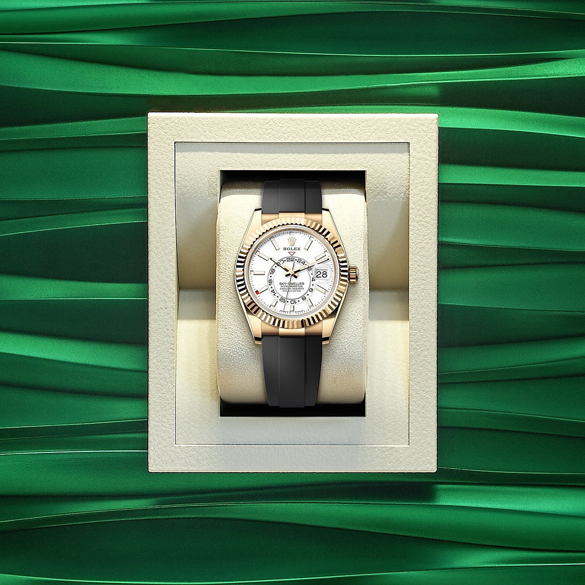 Sky-Dweller, 42mm, 18k Yellow Gold, photo 3