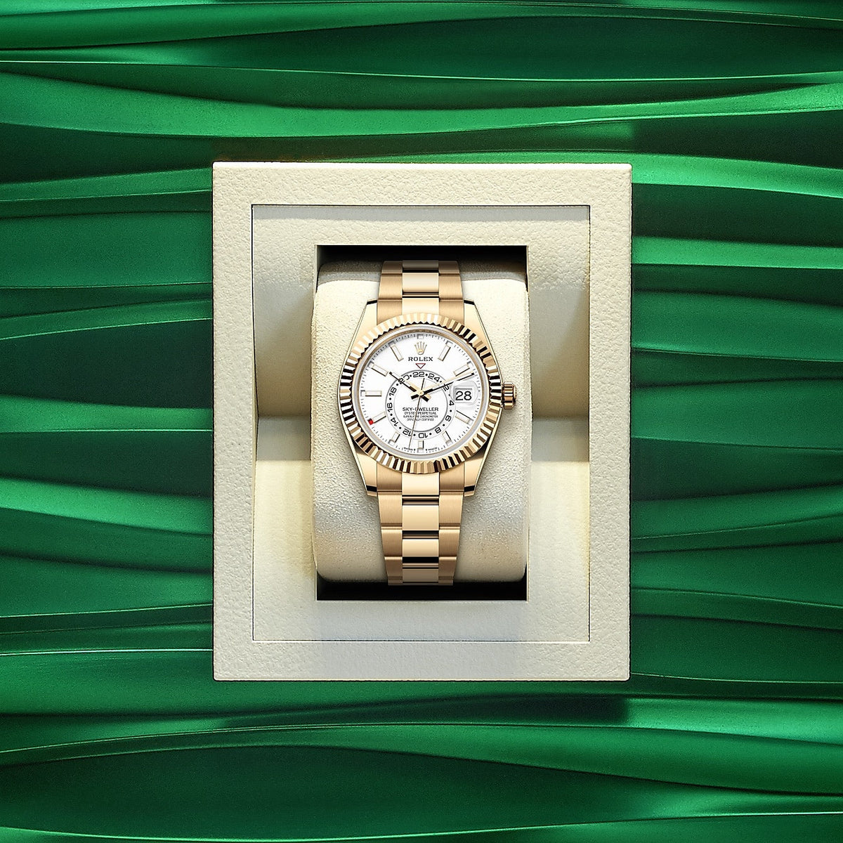 Sky-Dweller, 42mm, 18k Yellow Gold, photo 5