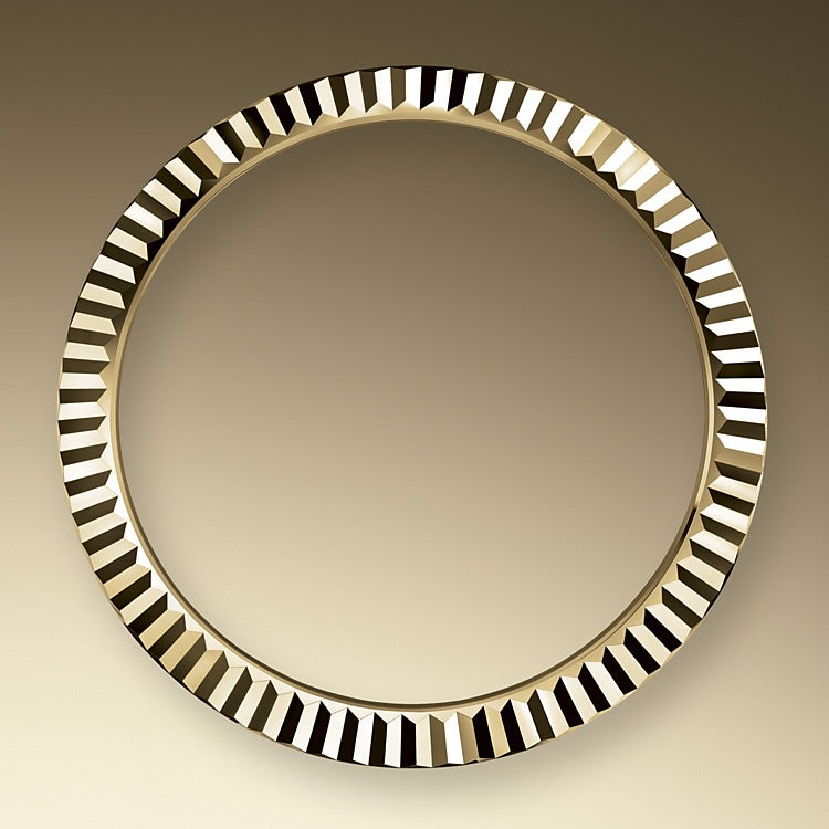 Sky-Dweller 42mm, 18k Yellow Gold, photo 3