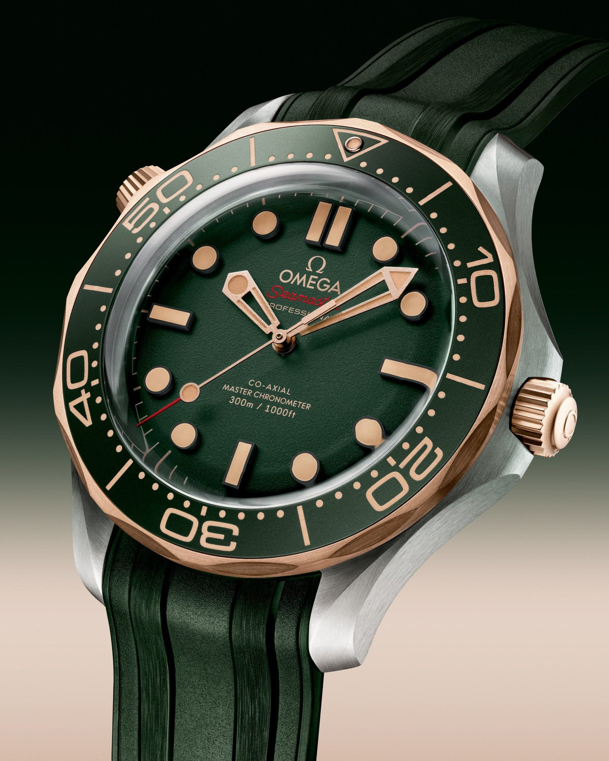 Unworn, Seamaster Diver 300m, Titanium and exclusive 9K Bronze Gold, 42mm, photo 4
