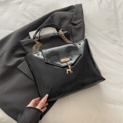 Alternative view of Large Capacity Chain Shoulder Bag For Women