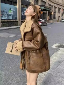 Alternative view of Thickened Lambskin Coat With Integrated Fur Lining