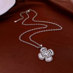 Four-petal Flower Clavicle Chain Fashion Special-interest Jewelry Suit Women - Necklace Silver