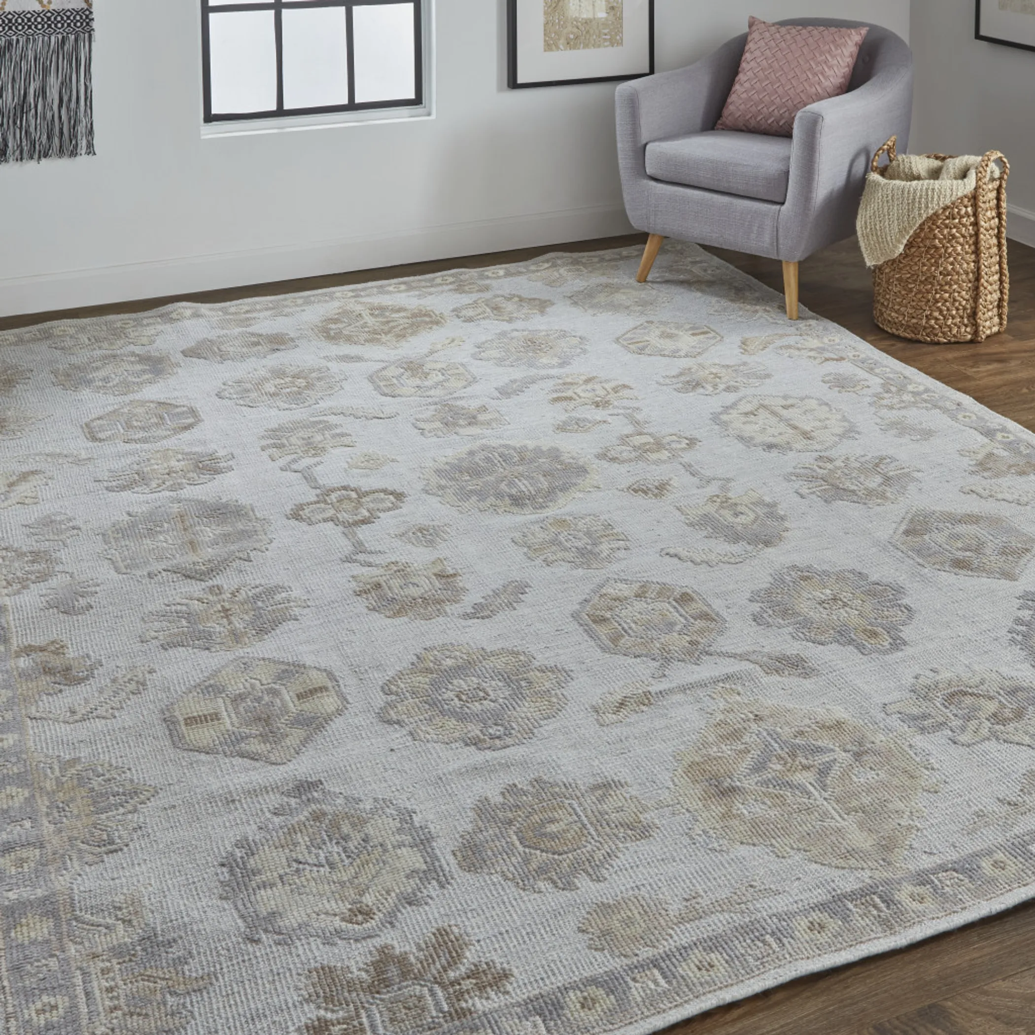 4' X 6' Gray and Ivory Floral Hand Knotted Area Rug - Image 6