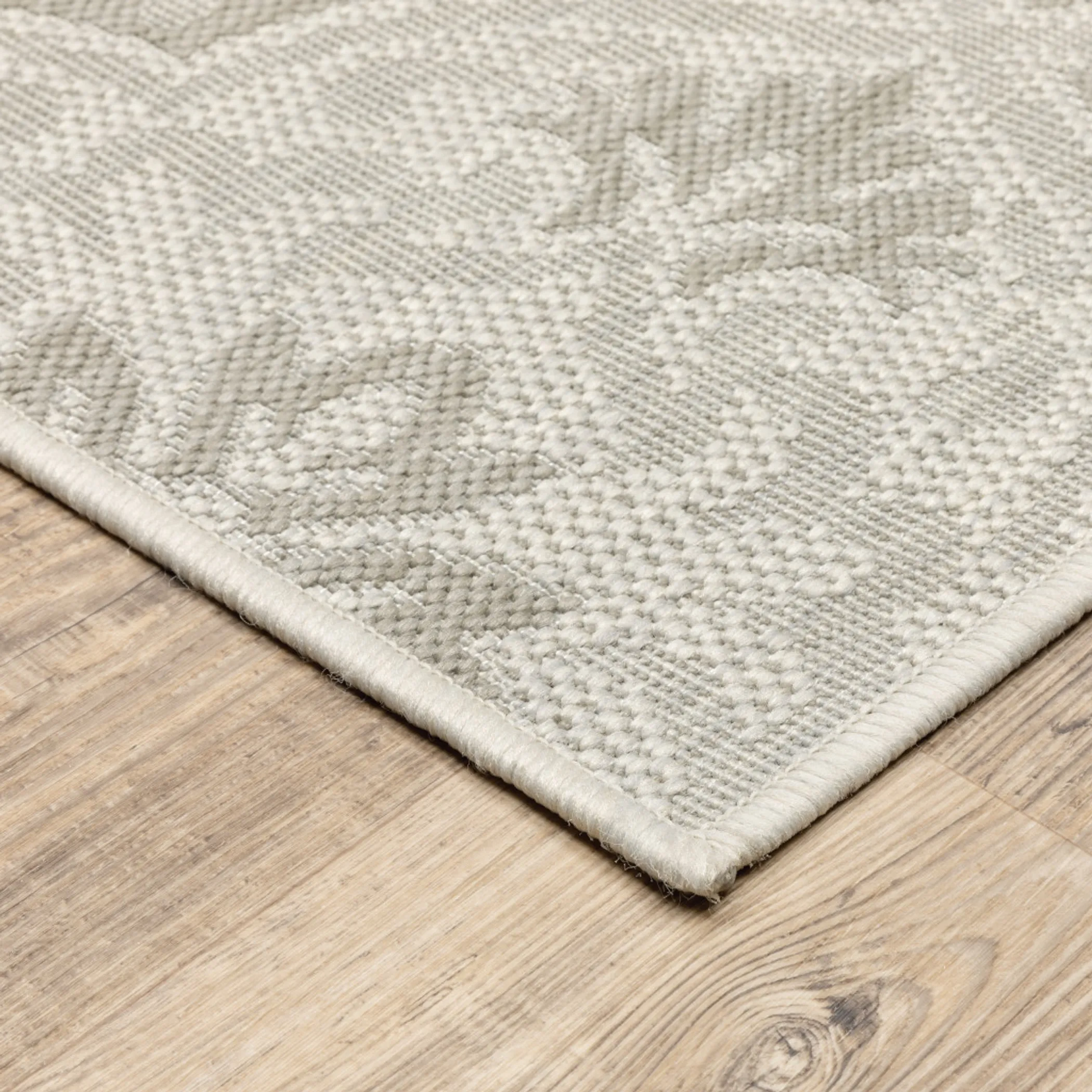 7' X 9' Gray and Ivory Floral Stain Resistant Indoor Outdoor Area Rug - Image 4