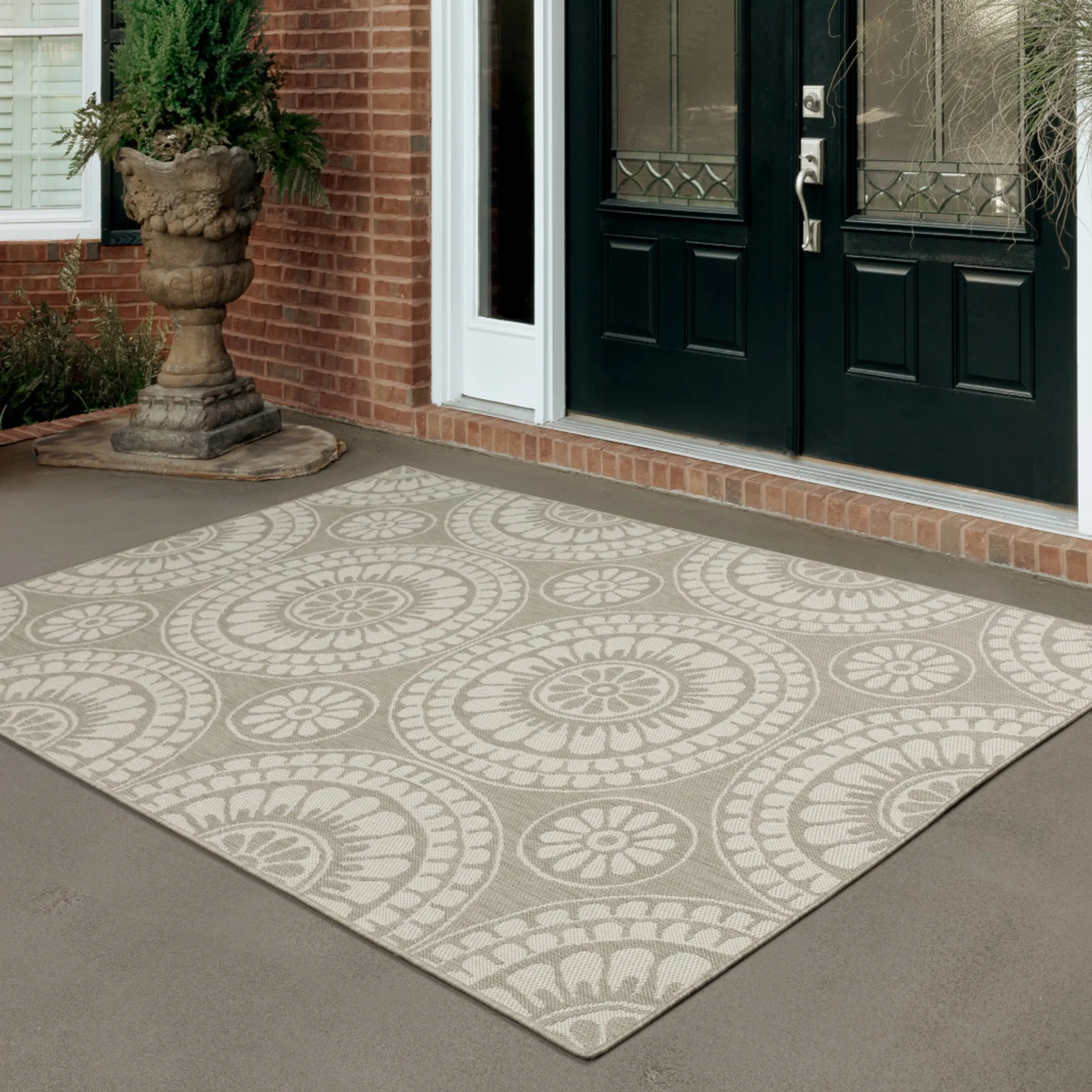 7' X 9' Gray and Ivory Geometric Stain Resistant Indoor Outdoor Area Rug - Image 6