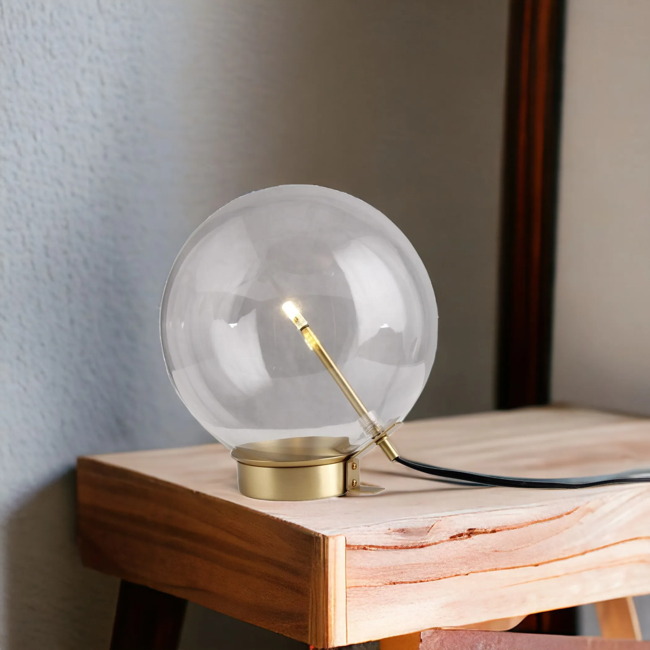 11" Brass Metal Globe Table Lamp - Image 3