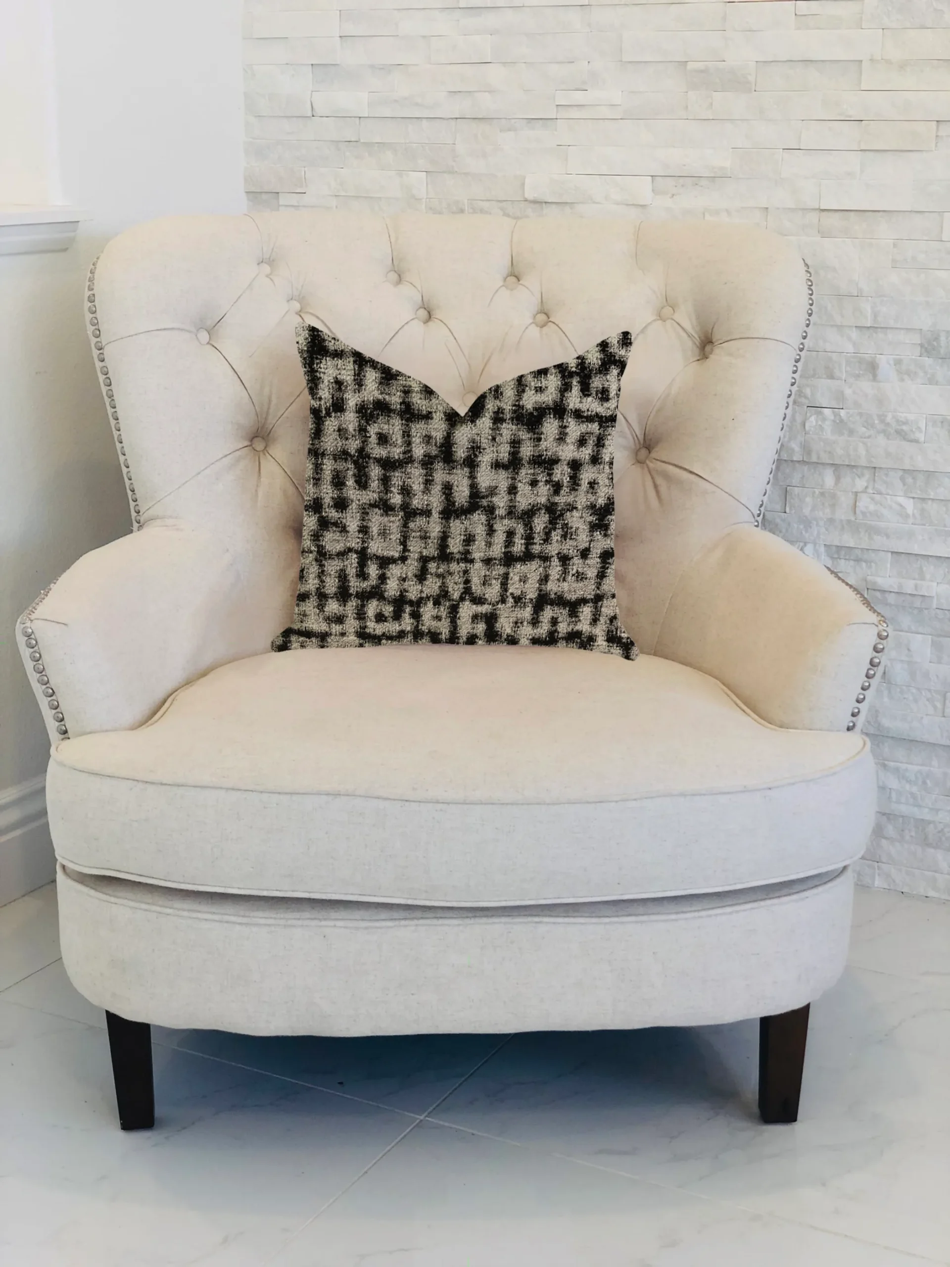 Plutus Modish Millie Luxury Throw Pillow in Black and Beige Tones - Image 2