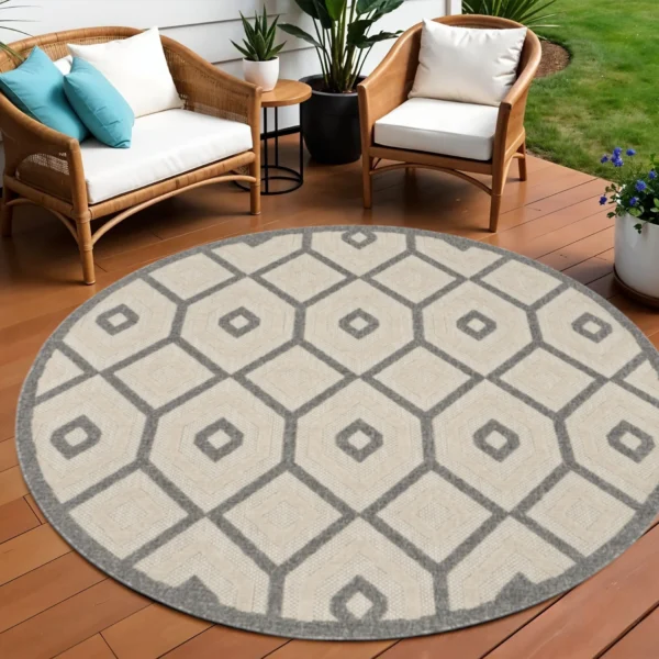 8' Cream And Gray Round Geometric Indoor Outdoor Area Rug