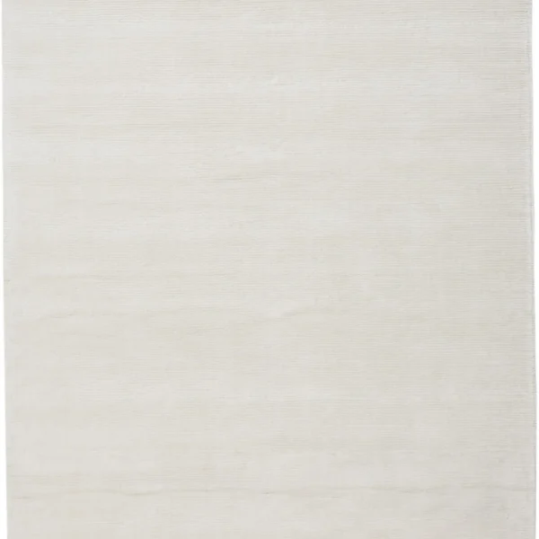 4' X 6' White Hand Woven Distressed Area Rug