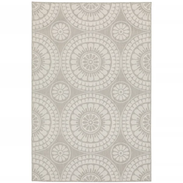 7' X 9' Gray and Ivory Geometric Stain Resistant Indoor Outdoor Area Rug