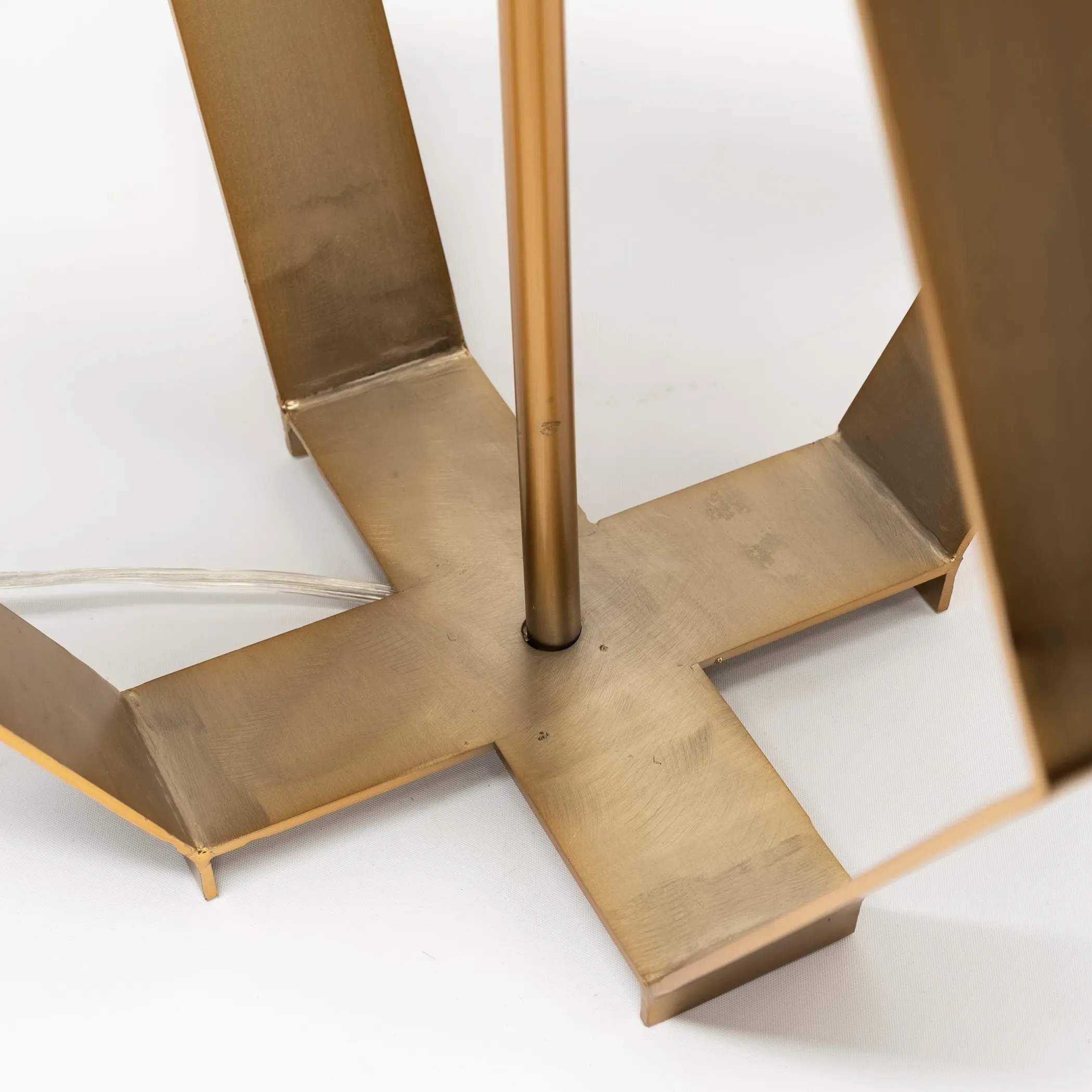 Gold Geometric Design Table Lamp - Image 6