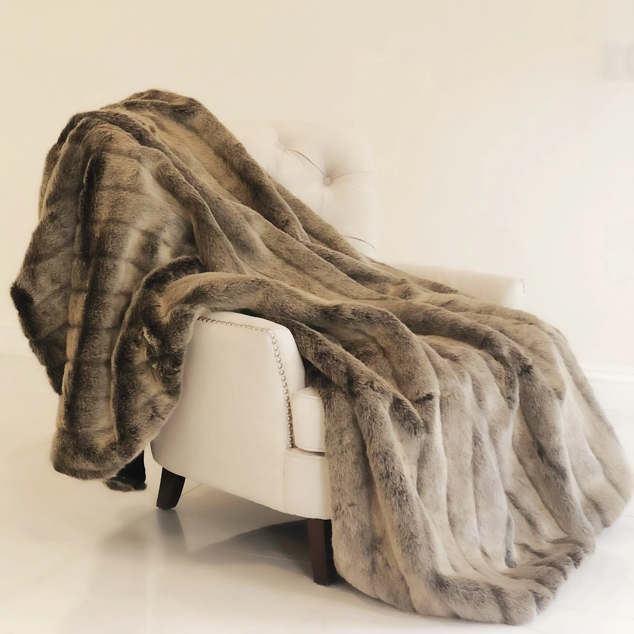Plutus Frost Mink Dark Brown Faux Fur Luxury Throw - Image 2