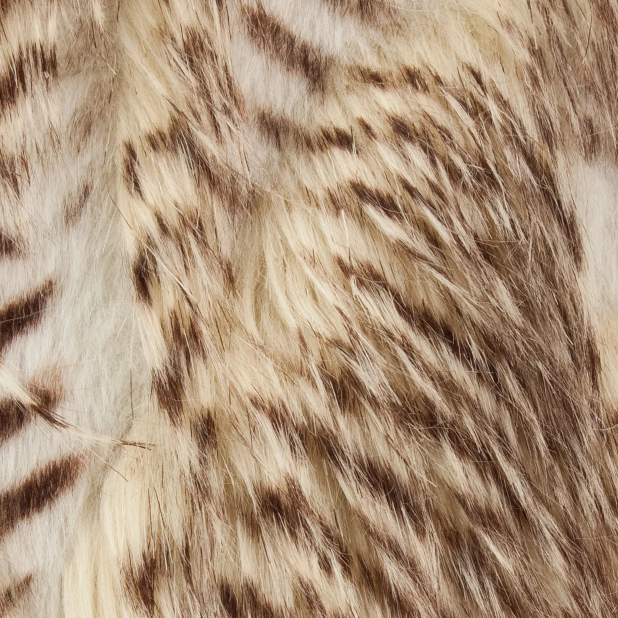 Plutus Porcupine Beige Faux Fur Luxury Throw - Image 3