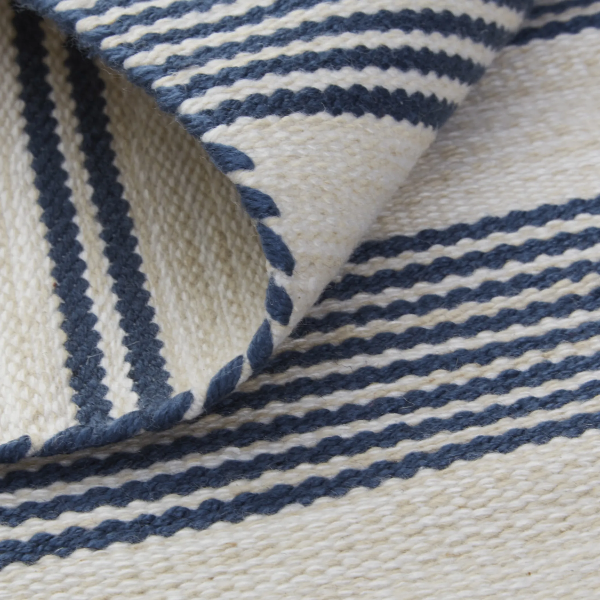 8' X 11' Blue And Ivory Striped Dhurrie Hand Woven Stain Resistant Area Rug - Image 6