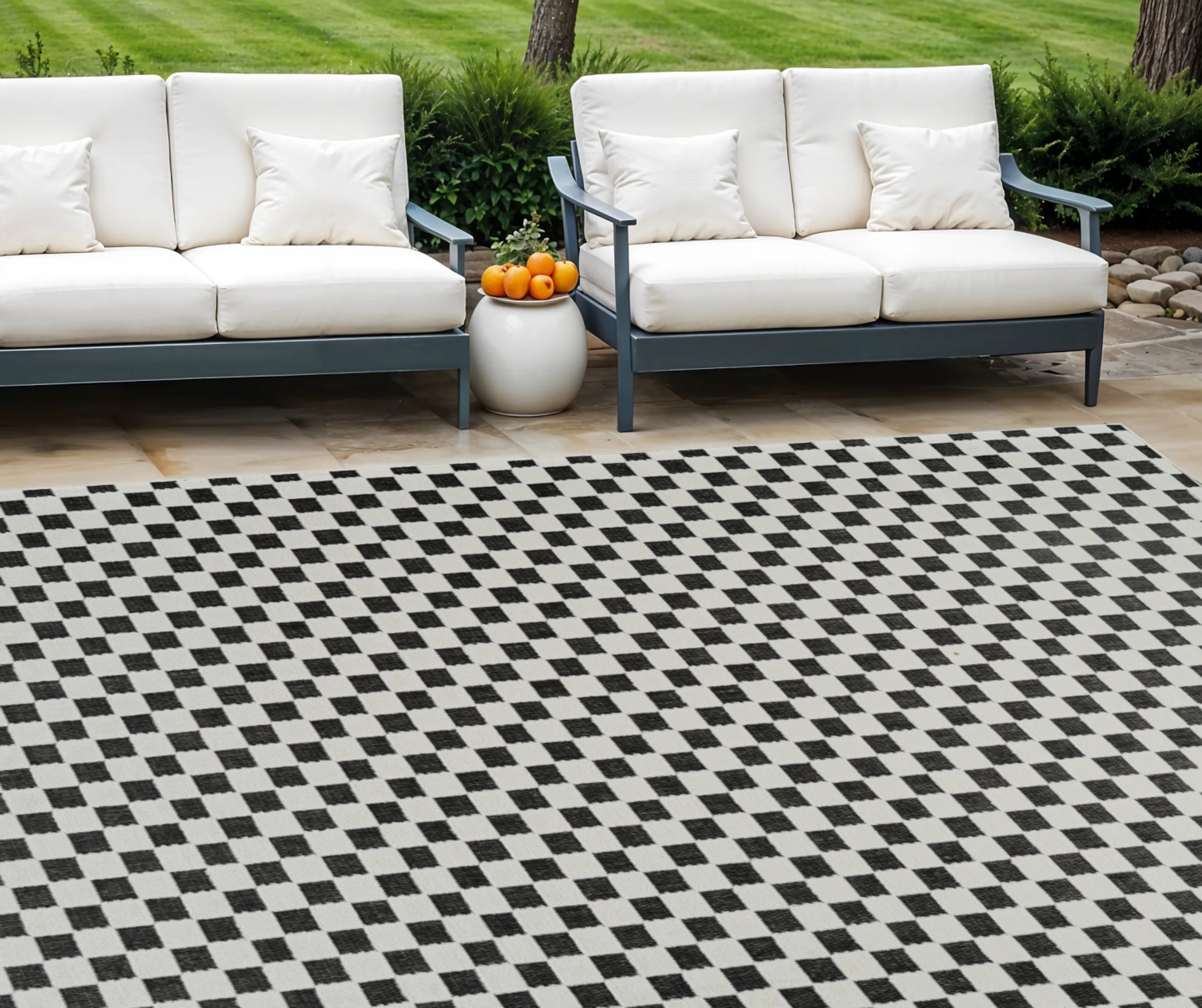 6' X 9' Black and White Geometric Distressed Indoor Outdoor Area Rug
