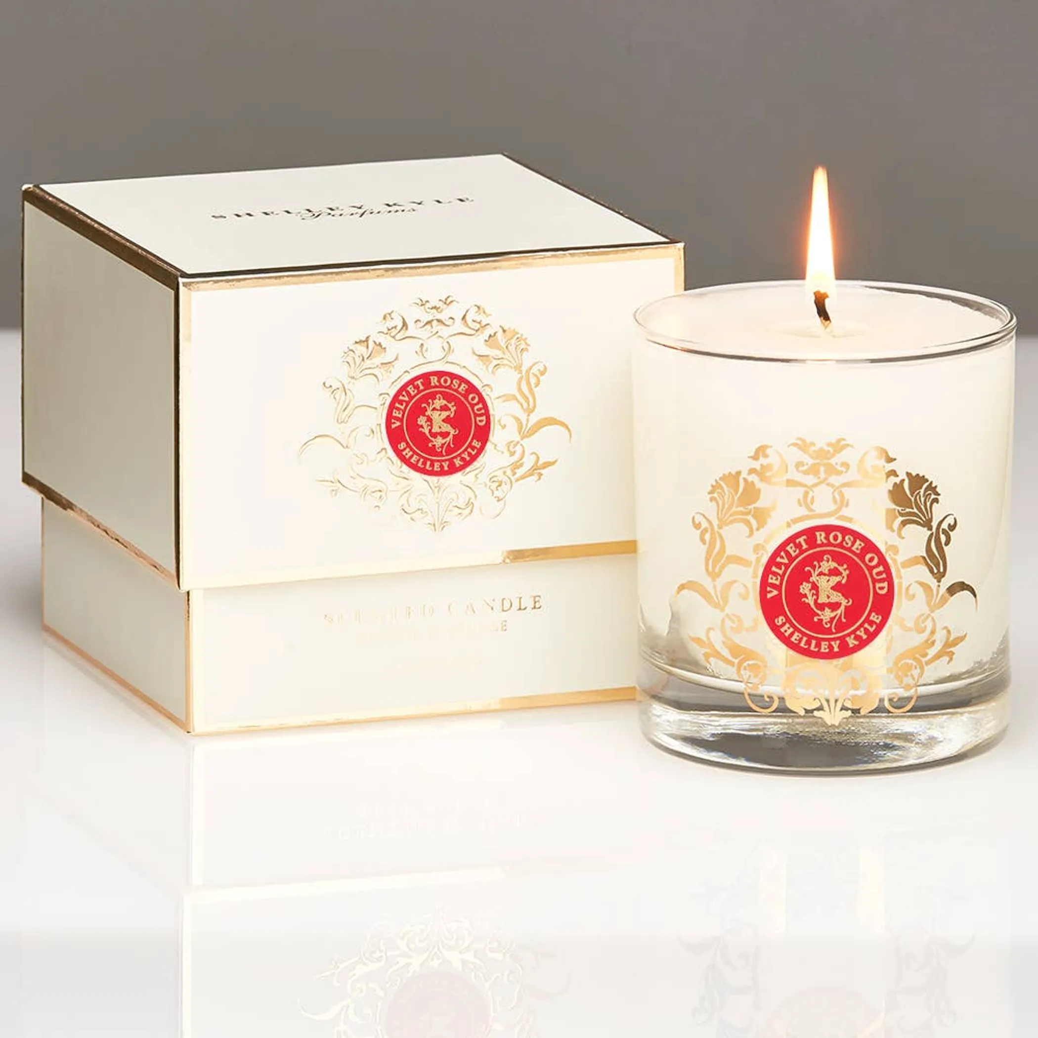 Classic Velvet Rose Oud Candle