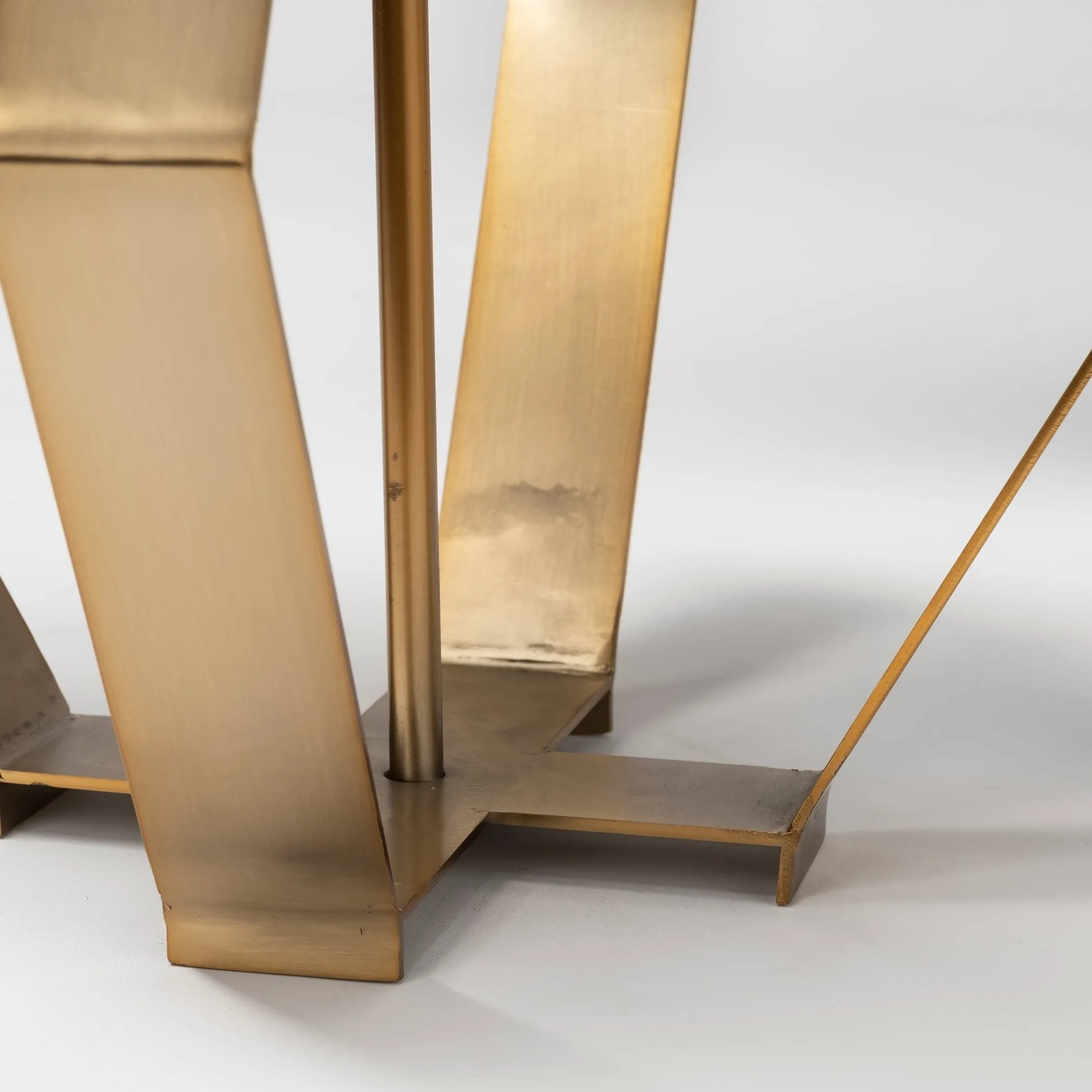 Gold Geometric Design Table Lamp - Image 5