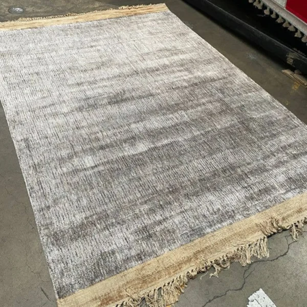 5'3" x 7'6" Feet Dark Grey Faux Silk Viscose Handmade Rug