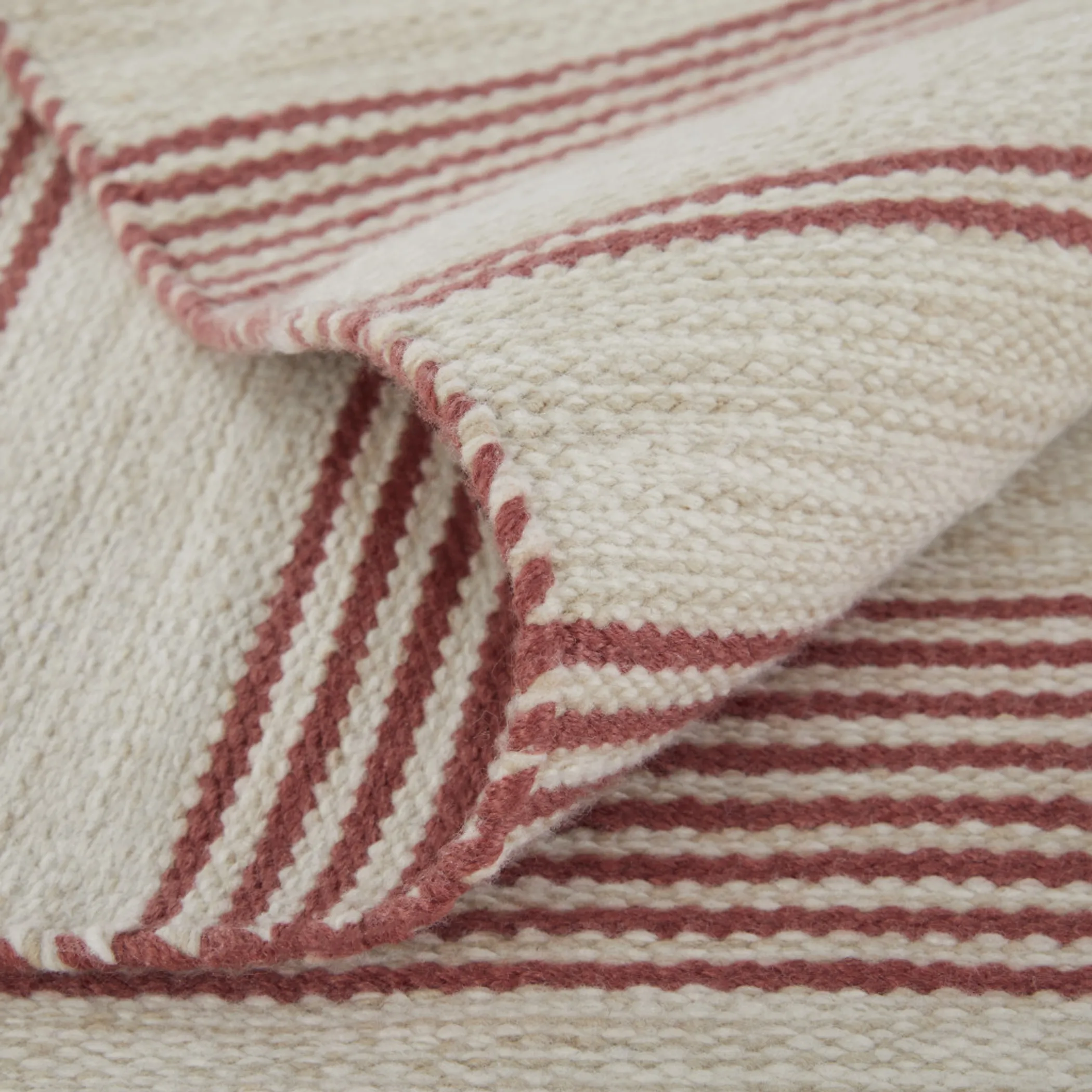 10' X 14' Red And Ivory Striped Dhurrie Hand Woven Stain Resistant Area Rug - Image 5